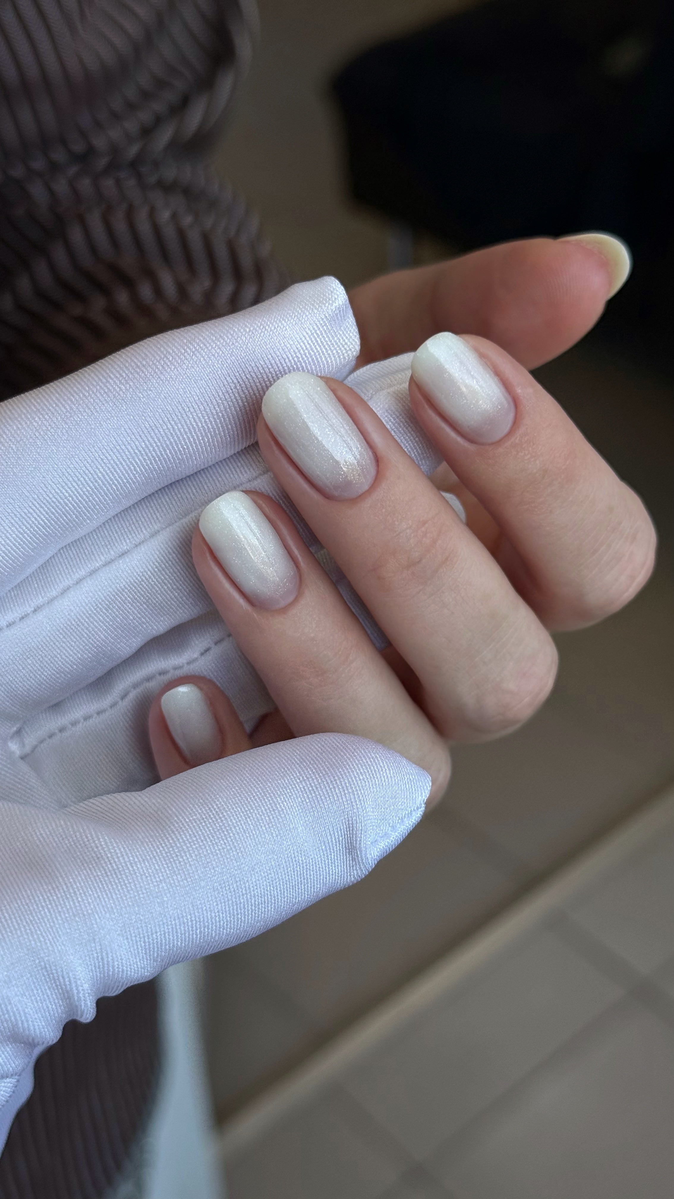 Base Rubber Glow Girl