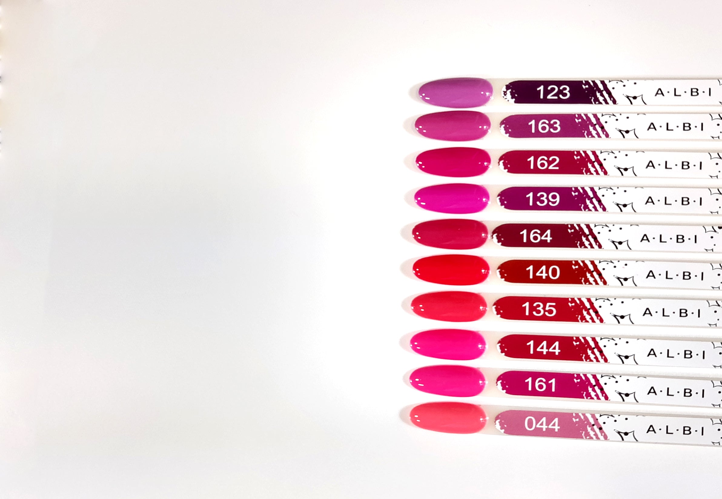 Vernis semi permanent Albi 135 - ONGLES PRO