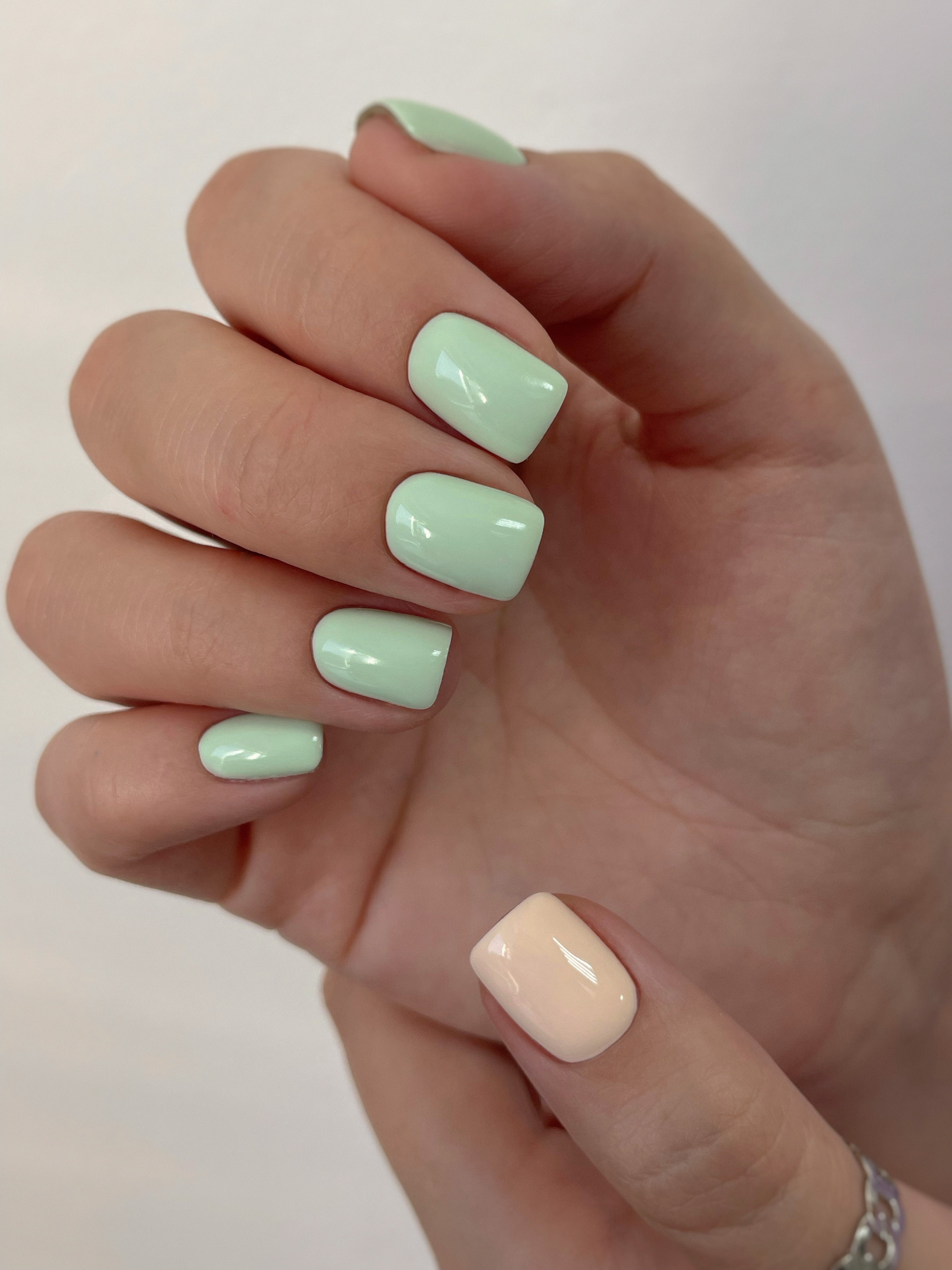 Vernis semi permanent Albi 443 - ONGLES PRO