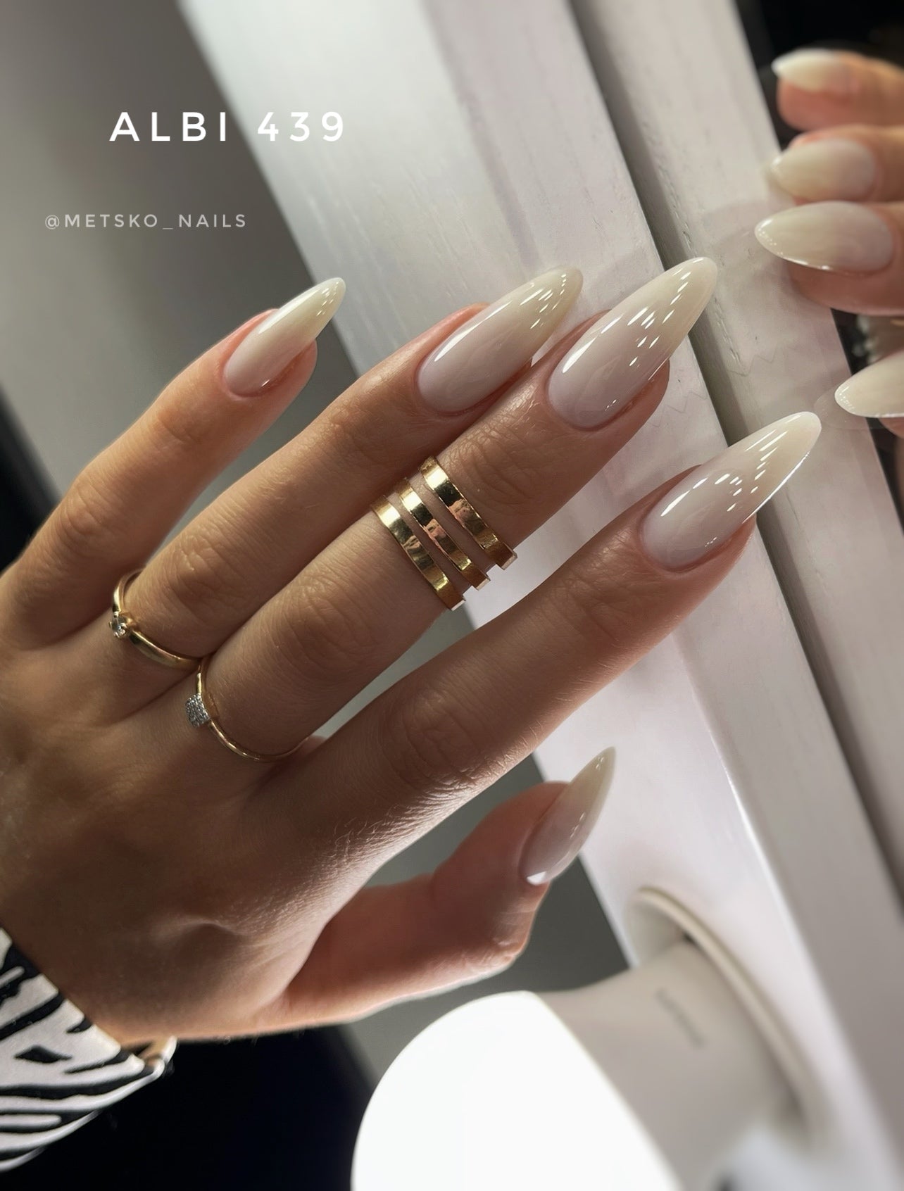 Vernis semi permanent Camouflage Albi 439 10 ml - ONGLES PRO