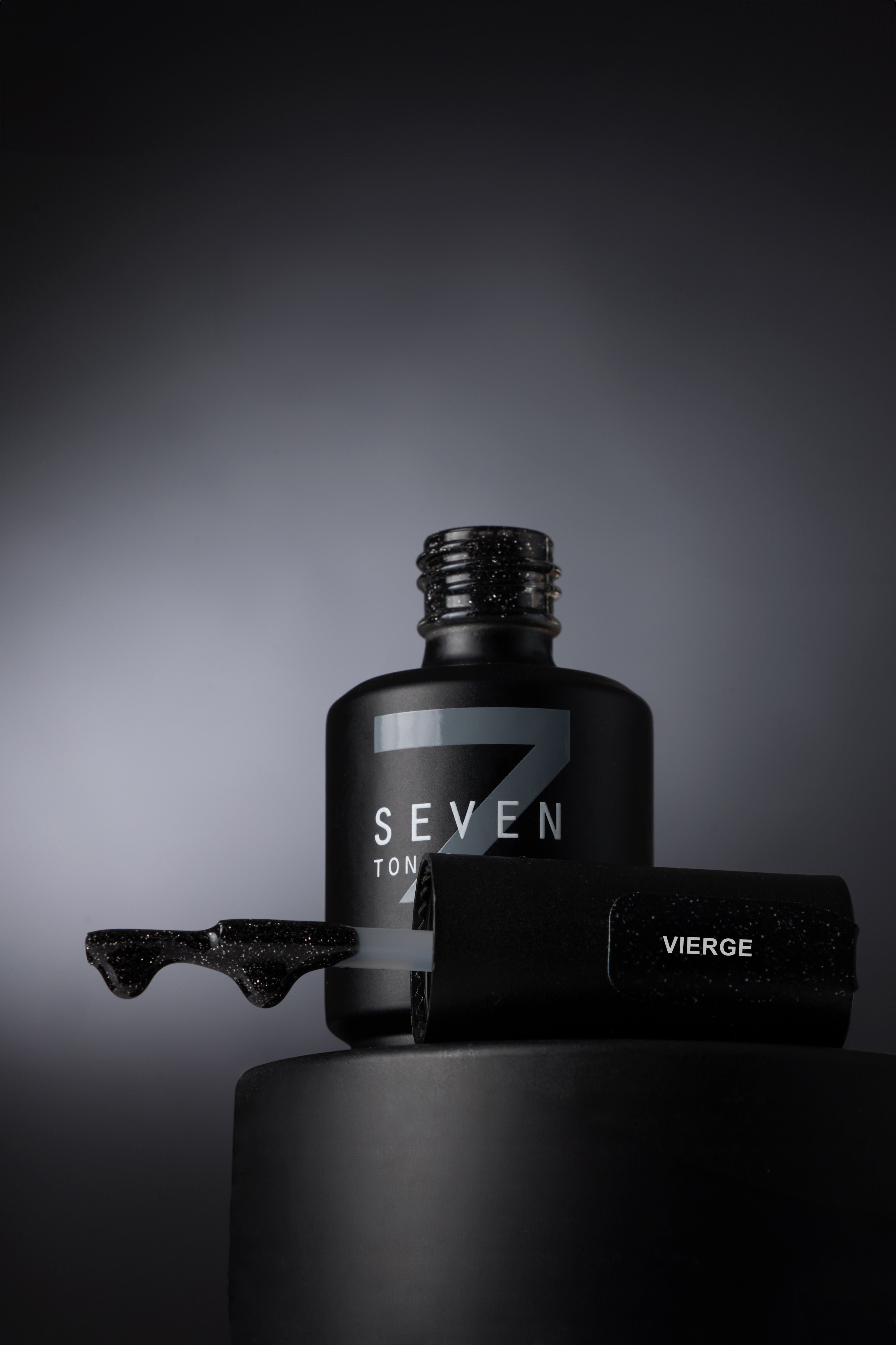 Vernis semi permanent Vierge Seven Tones ALBI